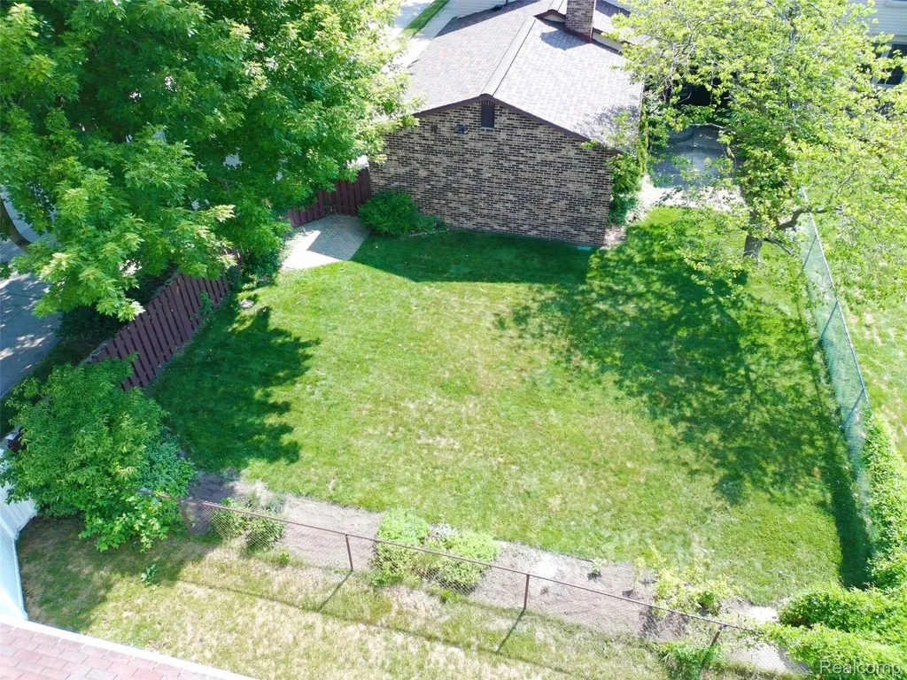 1765 Robindale Avenue Dearborn City MI 48128