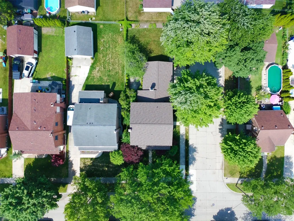 1765 Robindale Avenue Dearborn City MI 48128