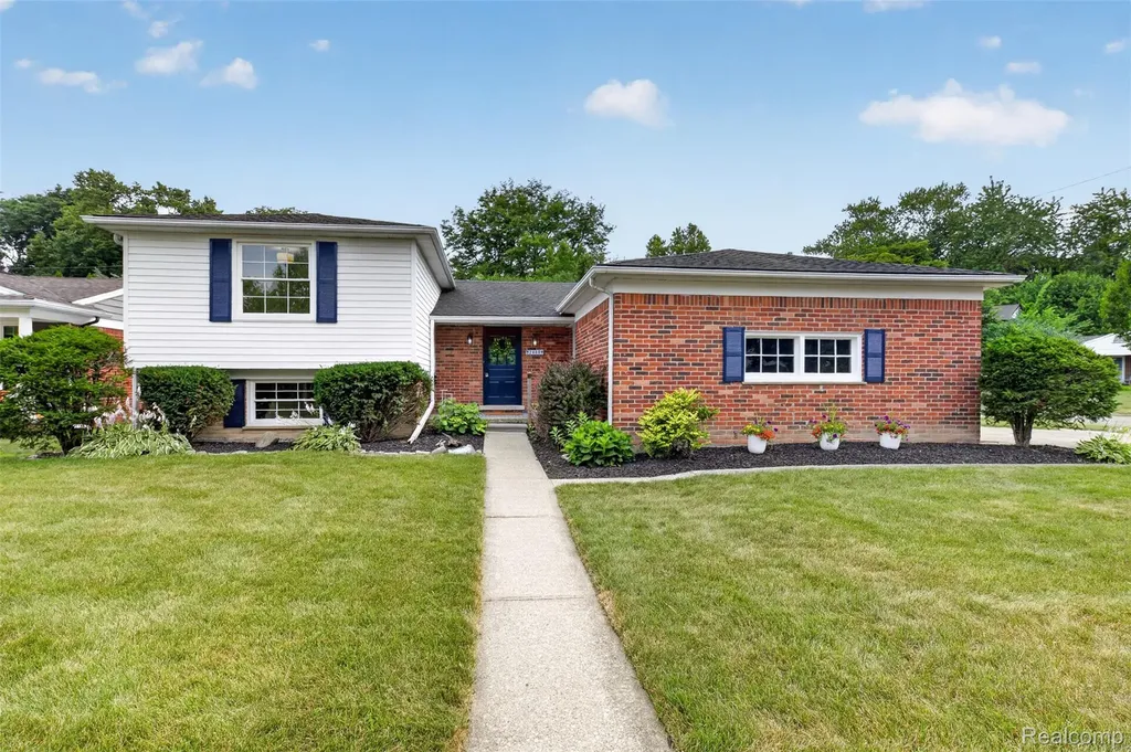 2880 Renfrew Street Ann Arbor City MI 48105