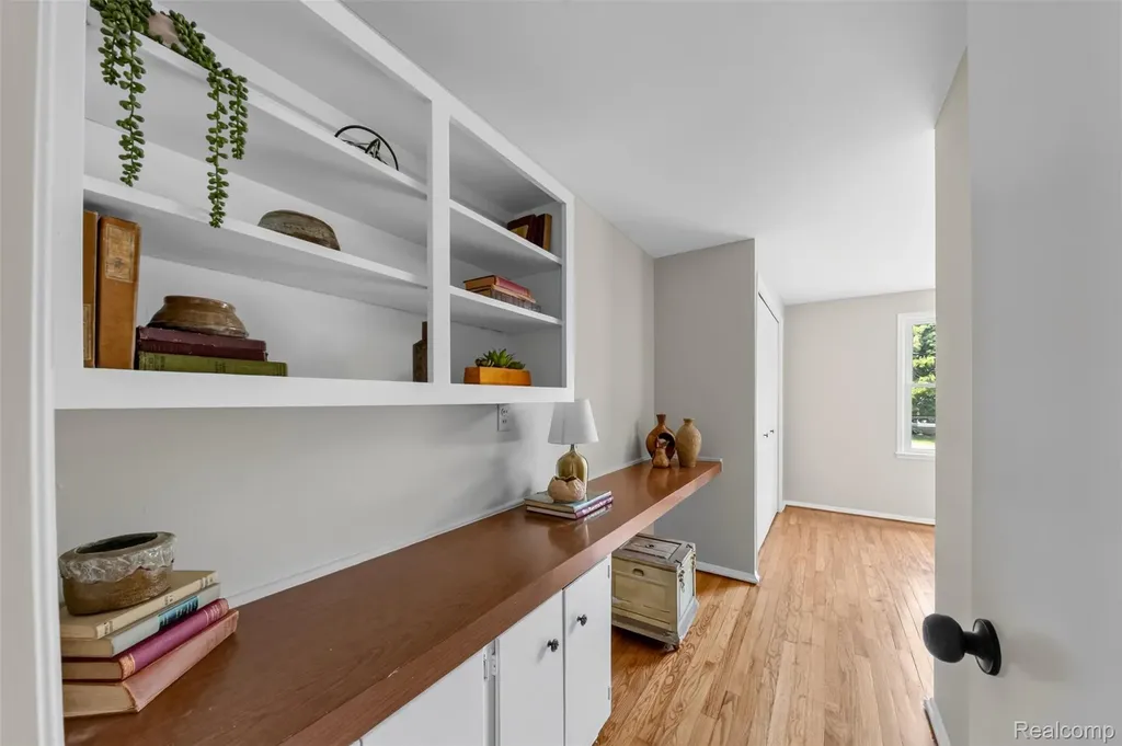 2880 Renfrew Street Ann Arbor City MI 48105