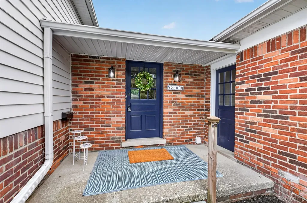 2880 Renfrew Street Ann Arbor City MI 48105