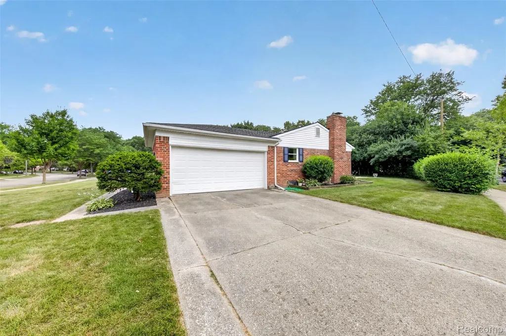 2880 Renfrew Street Ann Arbor City MI 48105
