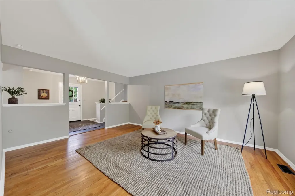 2880 Renfrew Street Ann Arbor City MI 48105