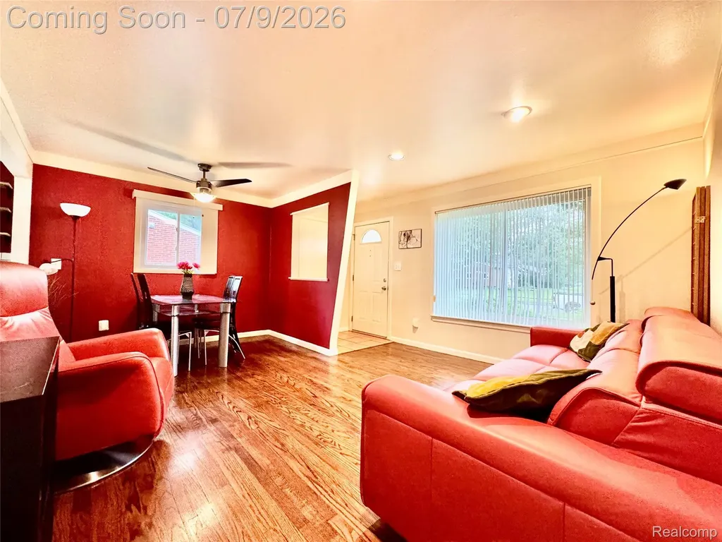 17256 Roseland Boulevard Southfield City MI 48076