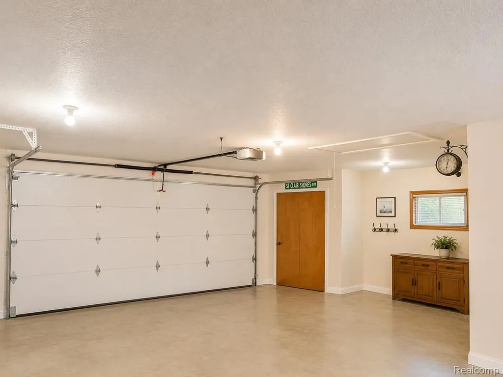 3752 Hiawatha Trail Grant Township MI 48748