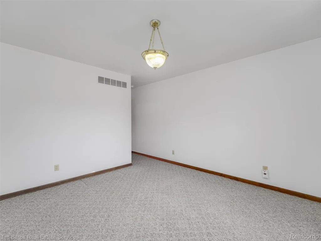 14008 Lakeshore Drive Sterling Heights City MI 48313