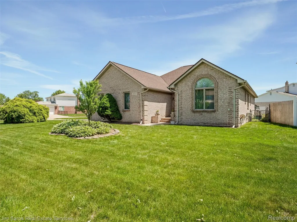 14008 Lakeshore Drive Sterling Heights City MI 48313