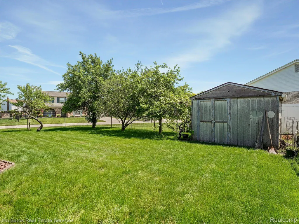 14008 Lakeshore Drive Sterling Heights City MI 48313