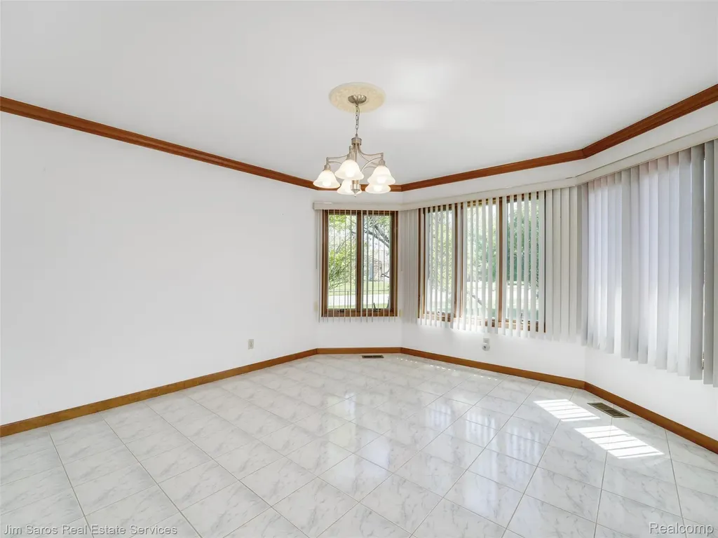 14008 Lakeshore Drive Sterling Heights City MI 48313