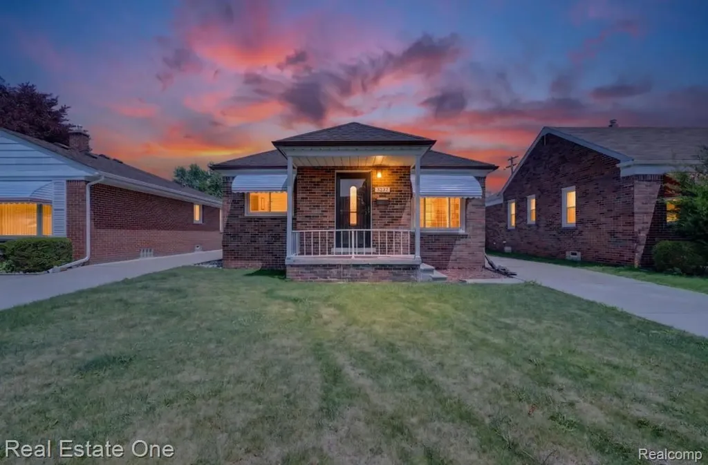 3237 Culver Avenue Dearborn City MI 48124