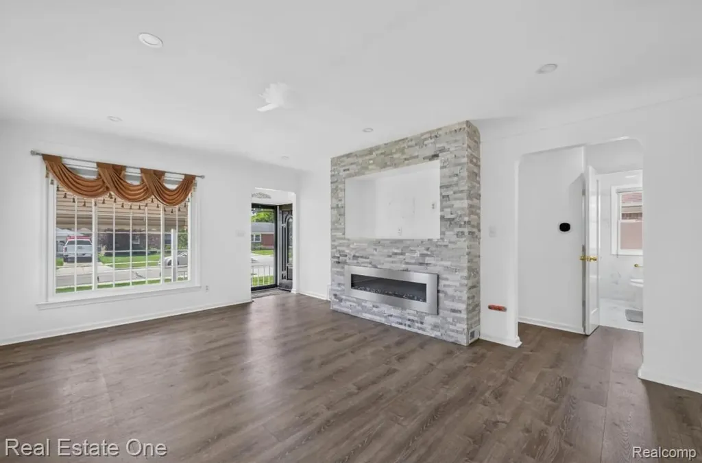 3237 Culver Avenue Dearborn City MI 48124
