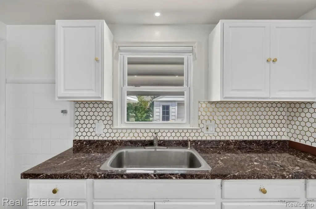 3237 Culver Avenue Dearborn City MI 48124