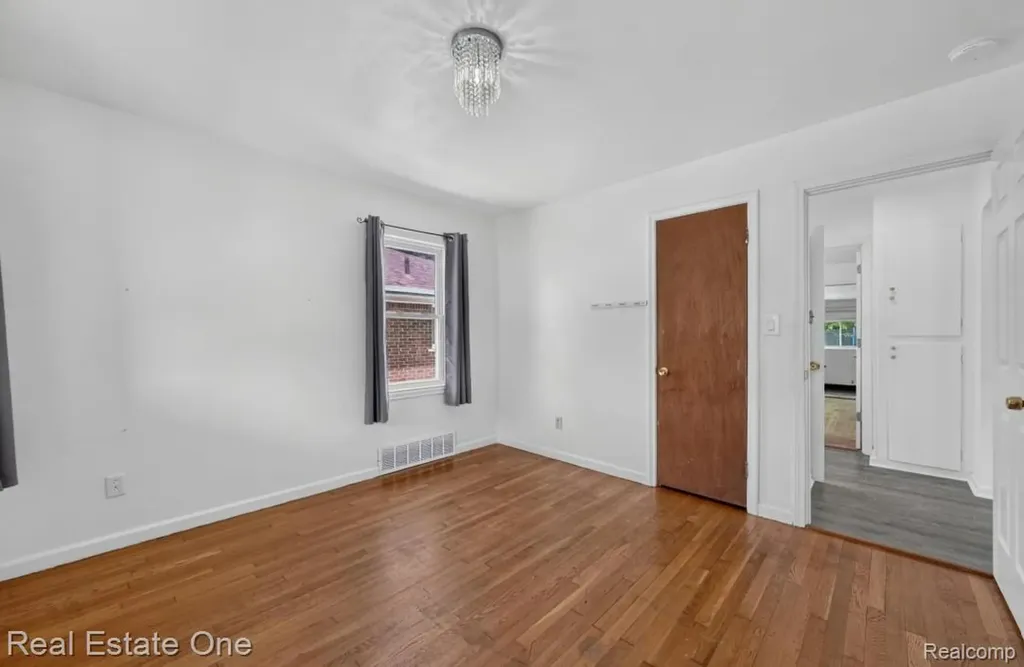 3237 Culver Avenue Dearborn City MI 48124