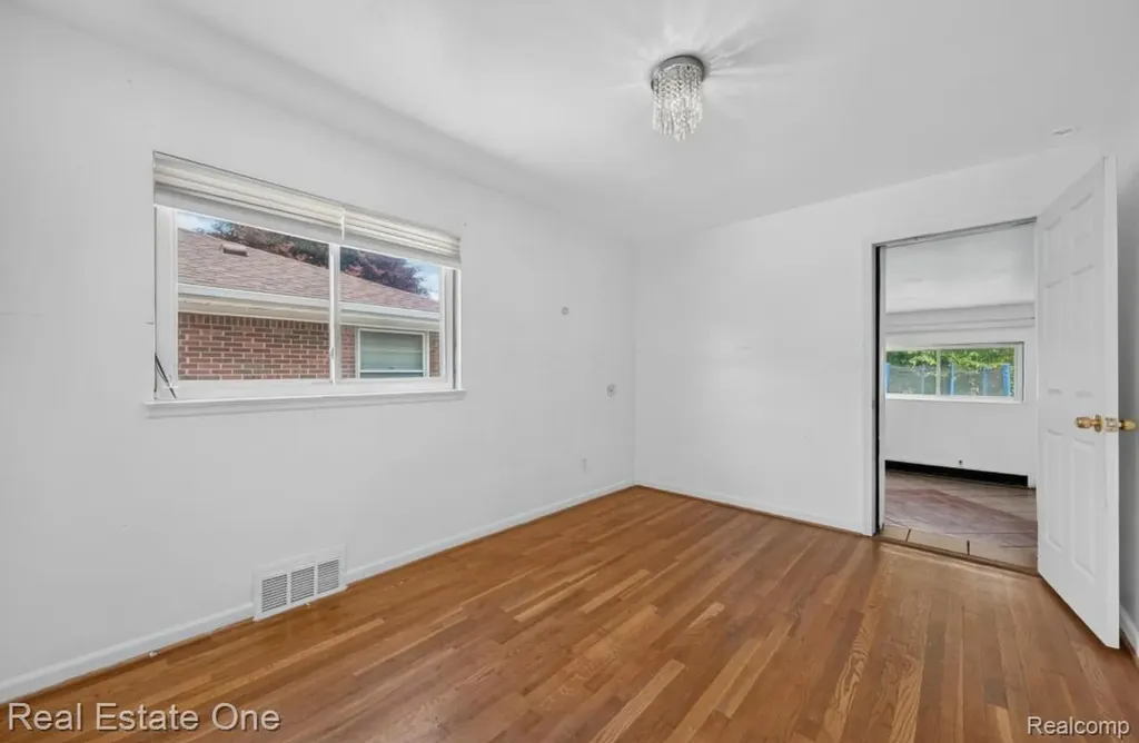 3237 Culver Avenue Dearborn City MI 48124