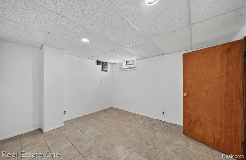 3237 Culver Avenue Dearborn City MI 48124