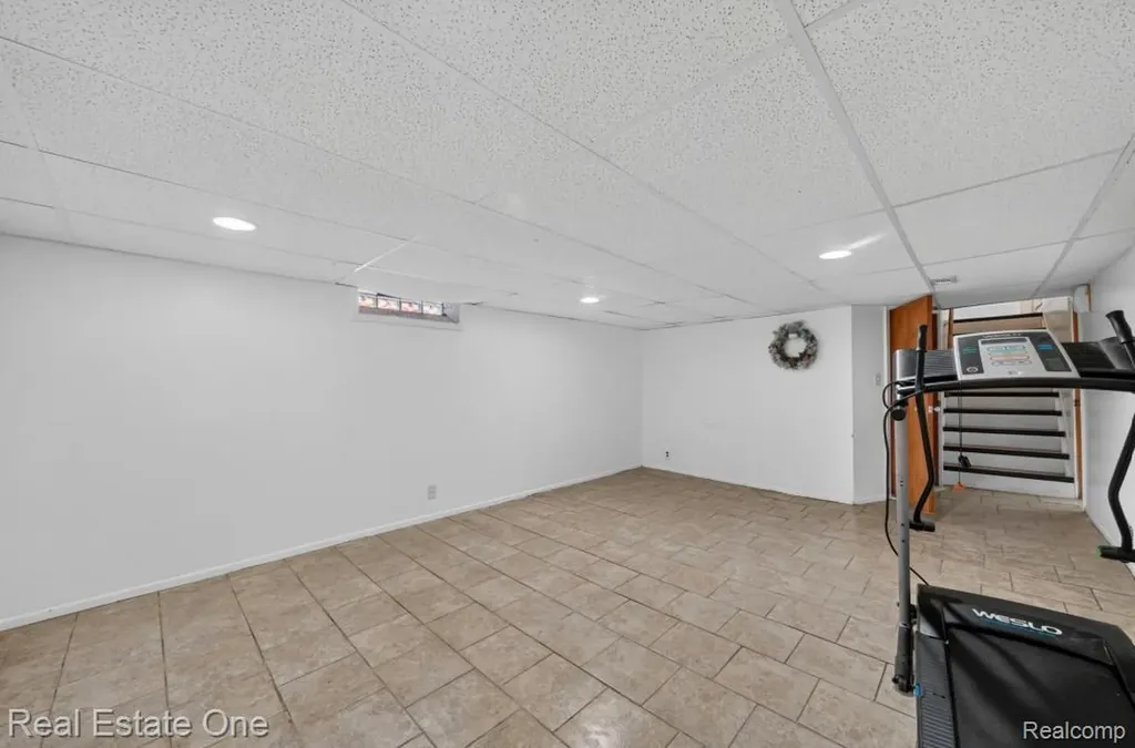 3237 Culver Avenue Dearborn City MI 48124