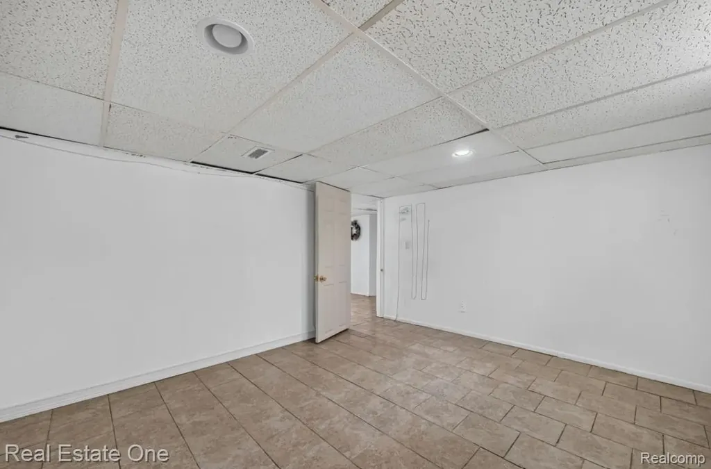 3237 Culver Avenue Dearborn City MI 48124