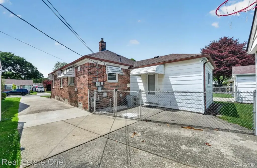 3237 Culver Avenue Dearborn City MI 48124