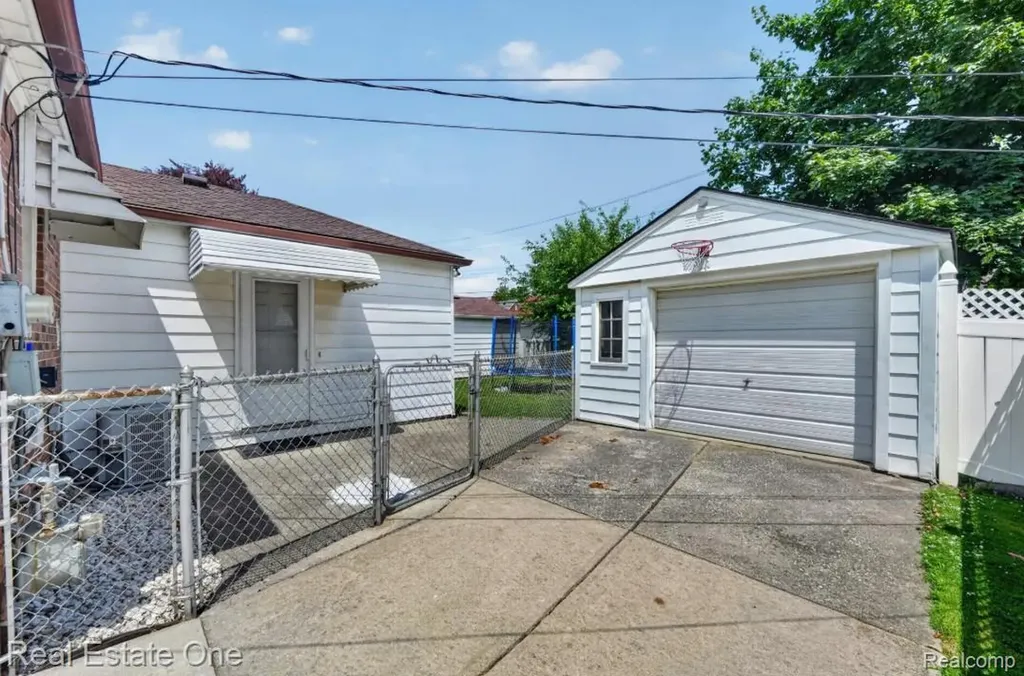 3237 Culver Avenue Dearborn City MI 48124