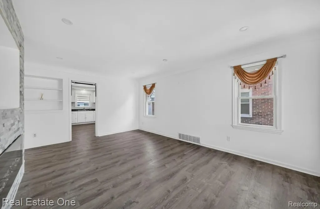 3237 Culver Avenue Dearborn City MI 48124