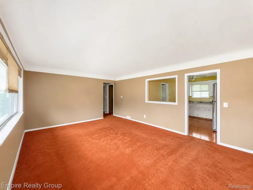2766 W Huron Street Waterford Charter Township MI 48328