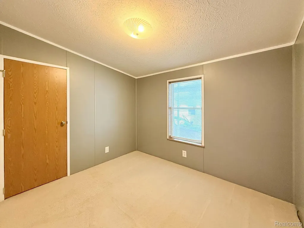 416 Raisin River Drive Adrian City MI 49221