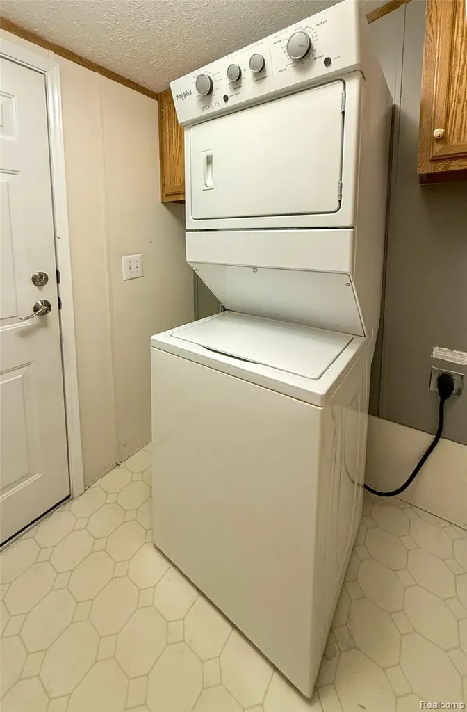 416 Raisin River Drive Adrian City MI 49221