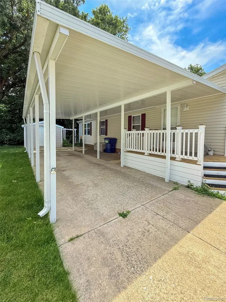 416 Raisin River Drive Adrian City MI 49221
