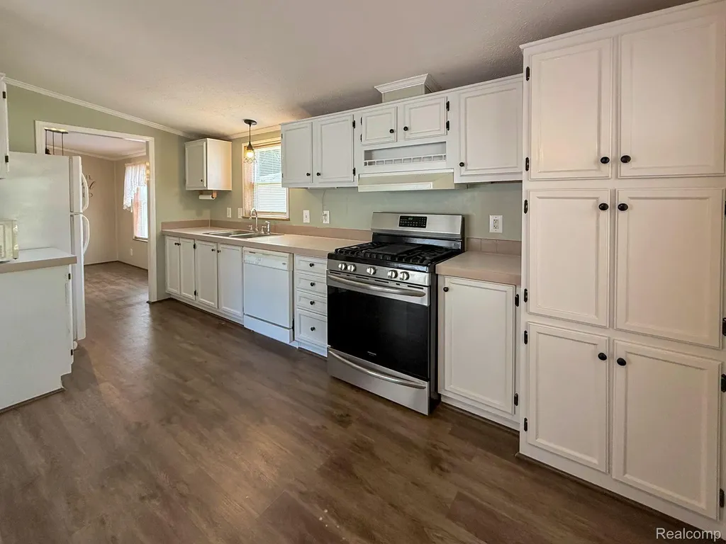 416 Raisin River Drive Adrian City MI 49221
