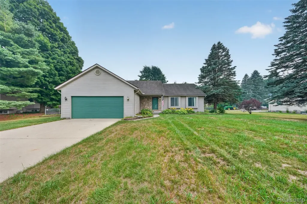 1705 Wild Cherry Lane Mayfield Township MI 48446