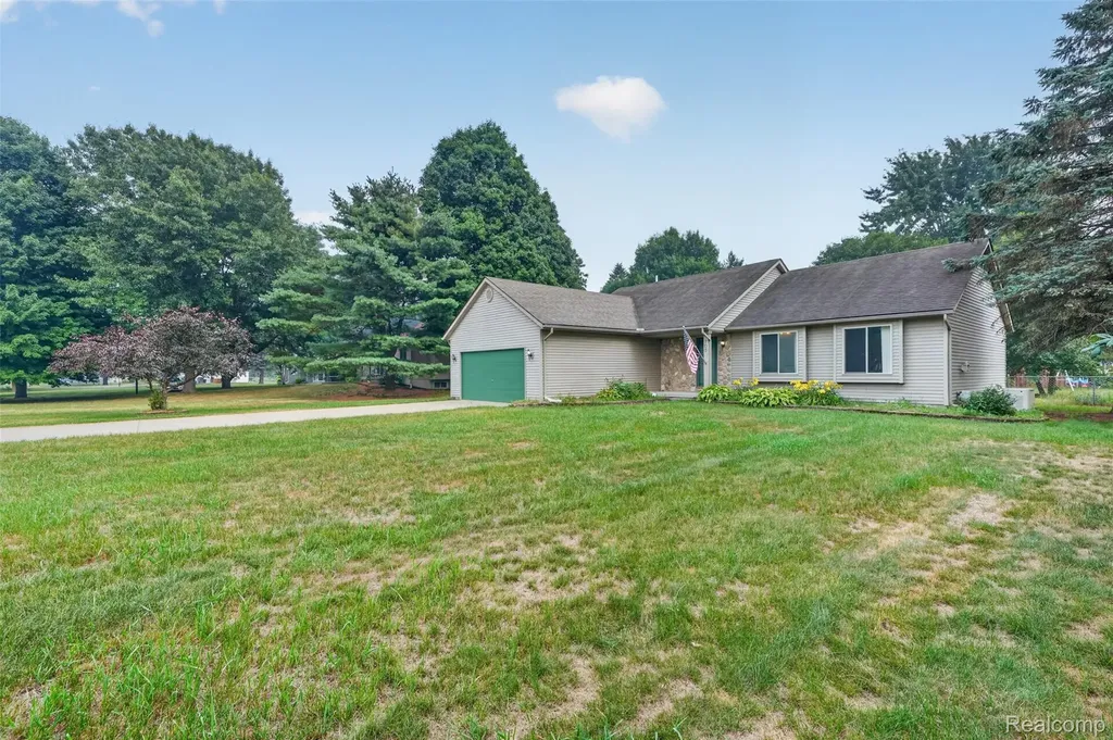 1705 Wild Cherry Lane Mayfield Township MI 48446