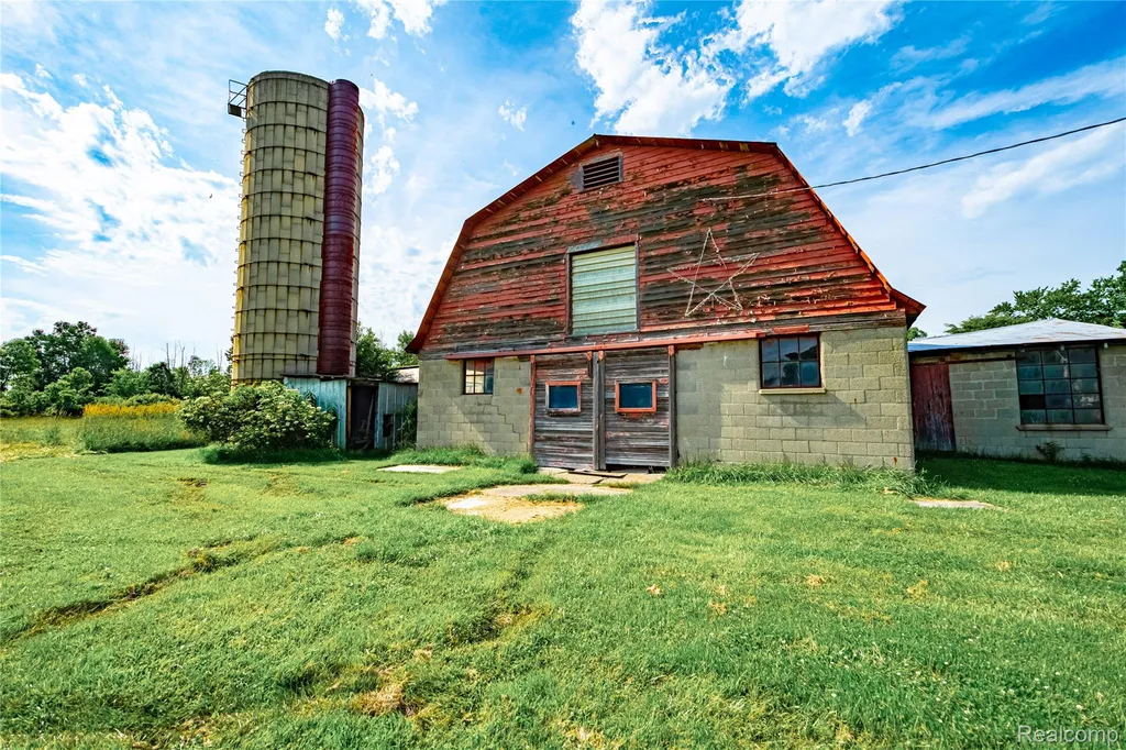8384 Imlay City Road Kenockee Township MI 48006