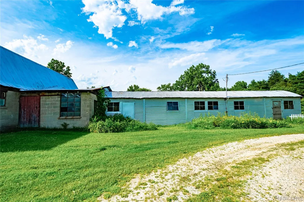 8384 Imlay City Road Kenockee Township MI 48006