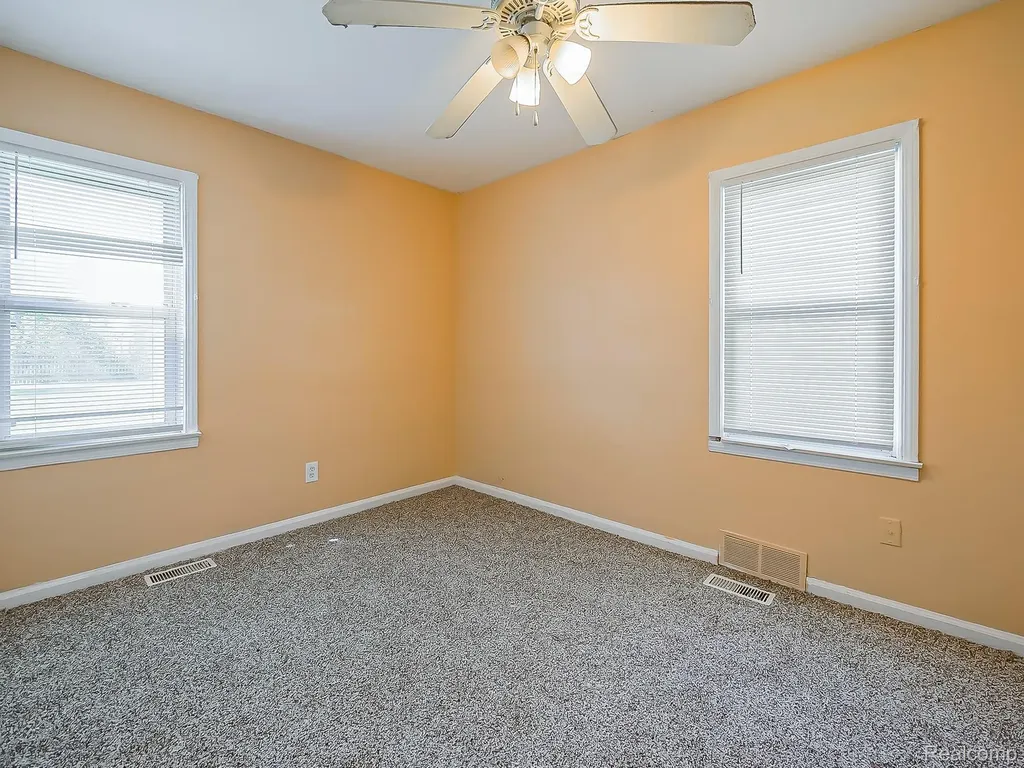 13957 San Jose Avenue Redford Charter Township MI 48239