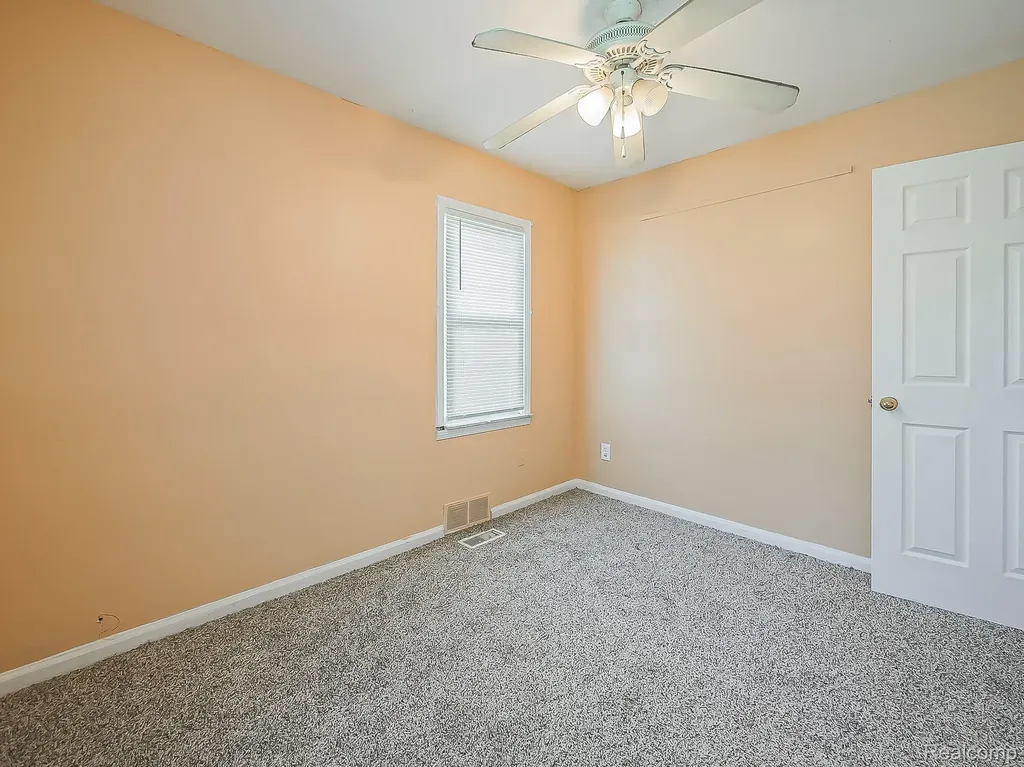 13957 San Jose Avenue Redford Charter Township MI 48239