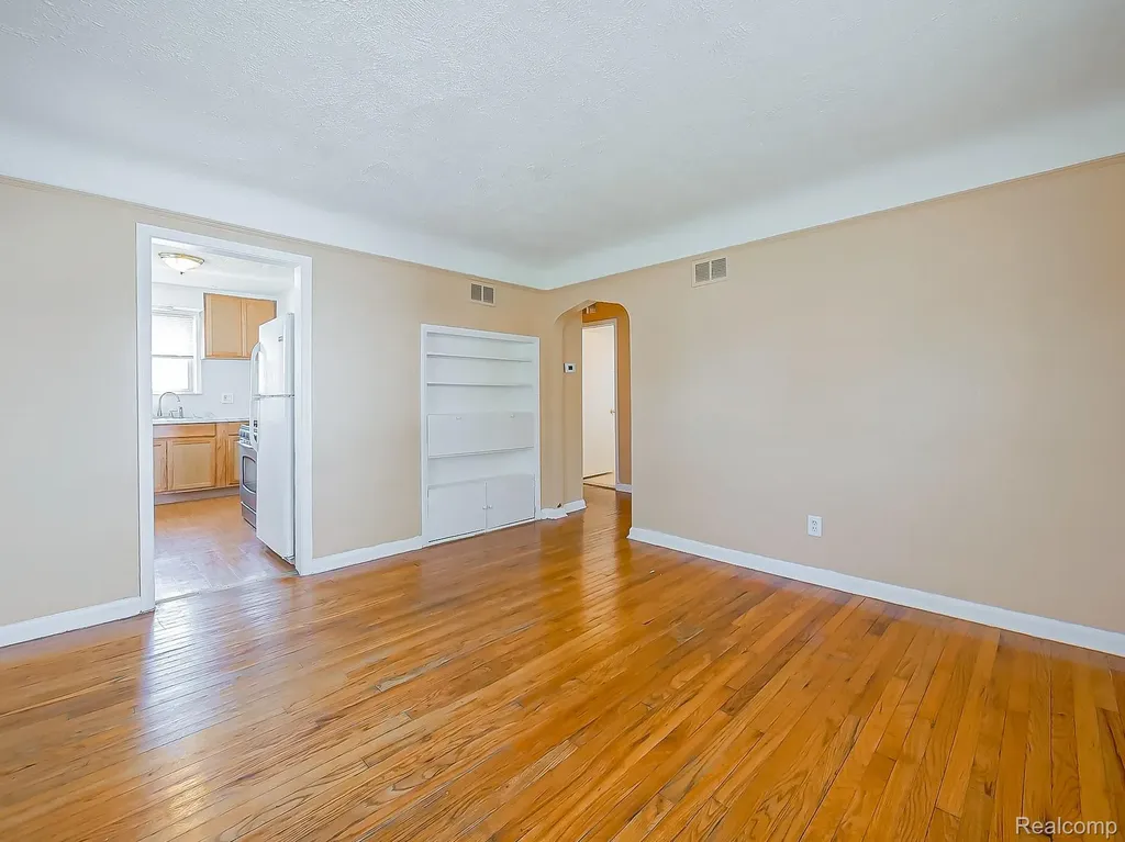 13957 San Jose Avenue Redford Charter Township MI 48239