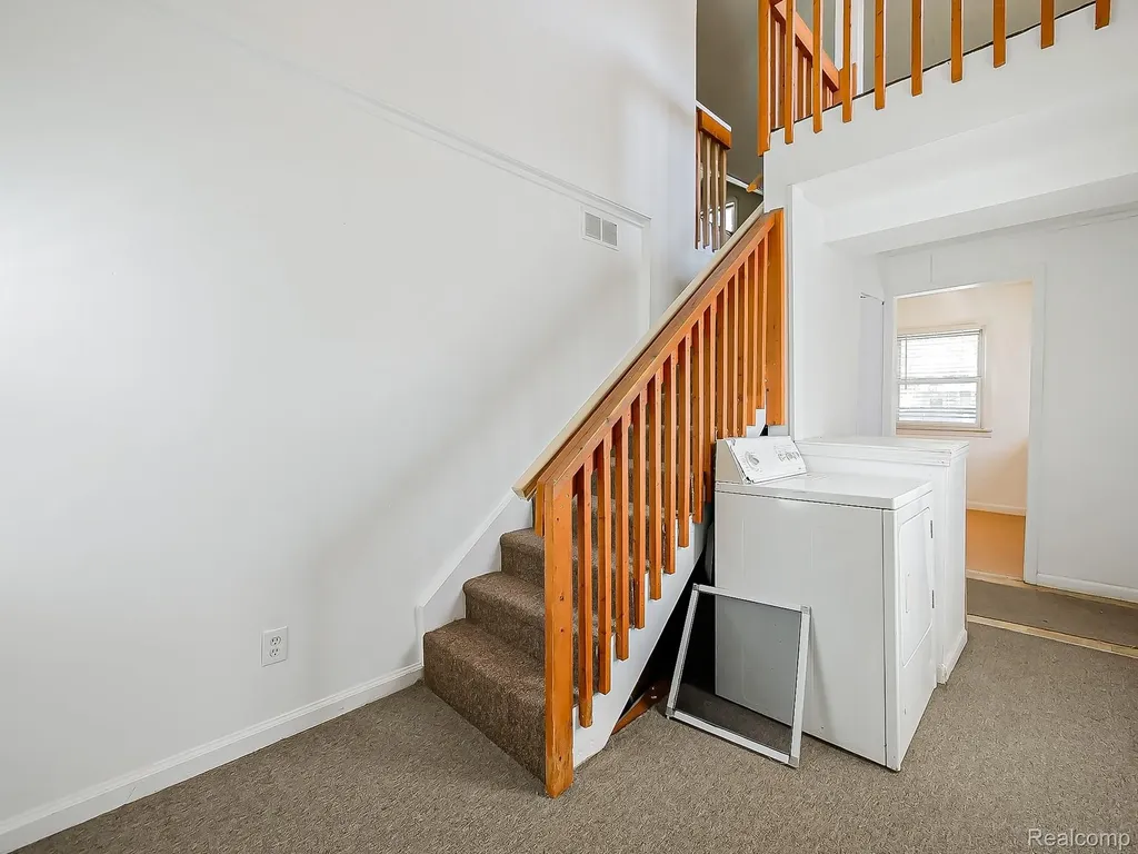 13957 San Jose Avenue Redford Charter Township MI 48239