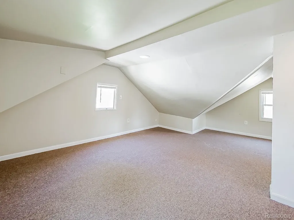 13957 San Jose Avenue Redford Charter Township MI 48239
