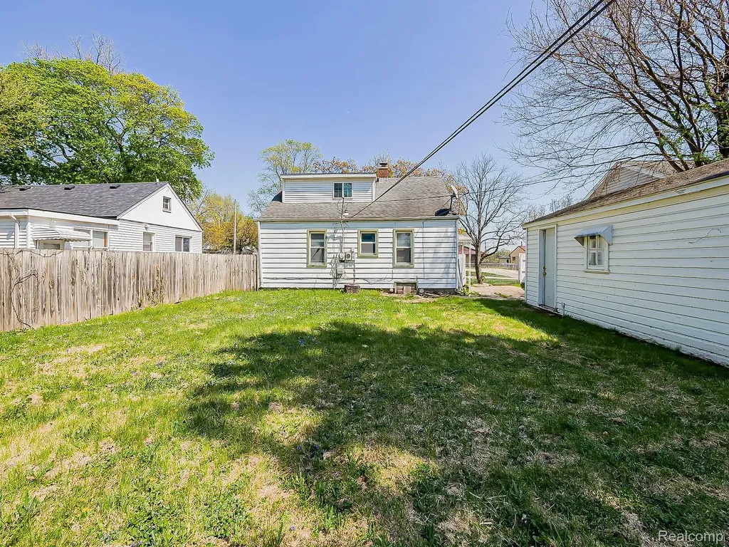 13957 San Jose Avenue Redford Charter Township MI 48239