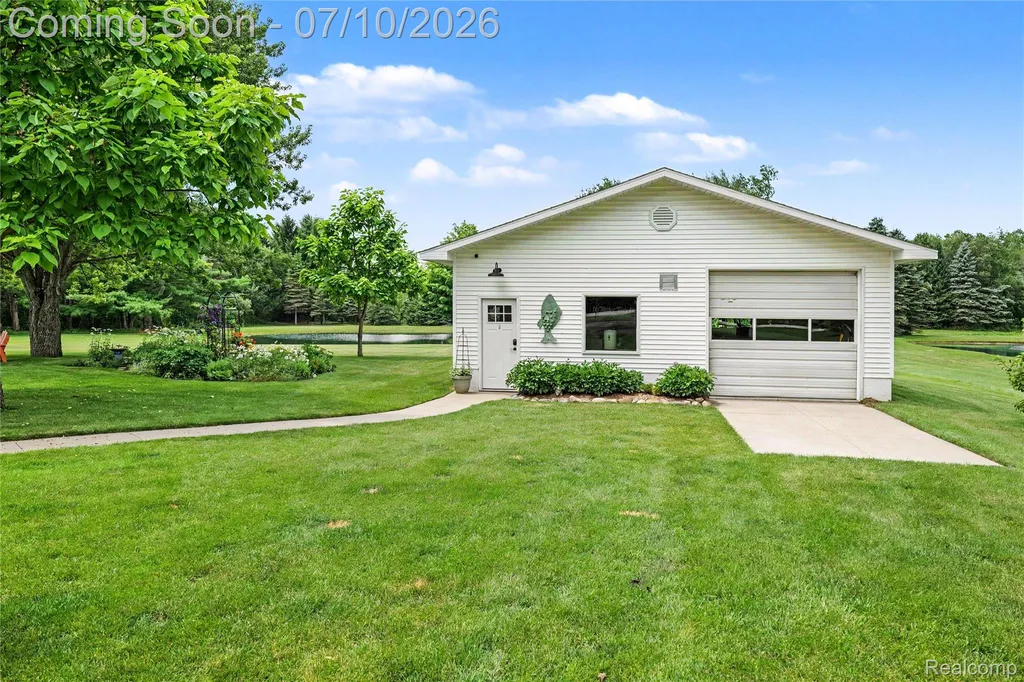 2180 Hurst Road St. Clair City MI 48079