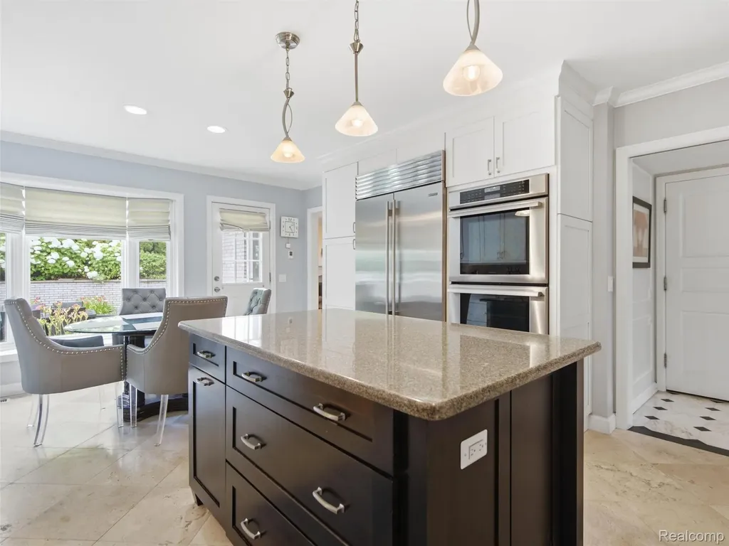 1281 Twin Maples Lane Bloomfield Hills City MI 48301