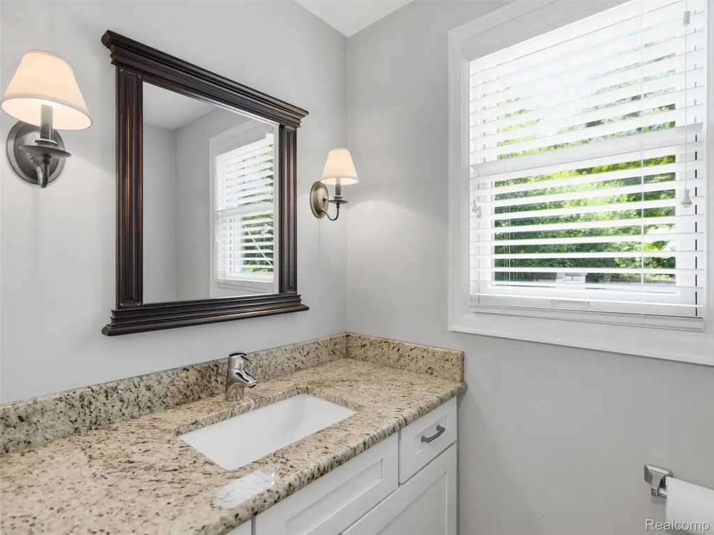 1281 Twin Maples Lane Bloomfield Hills City MI 48301