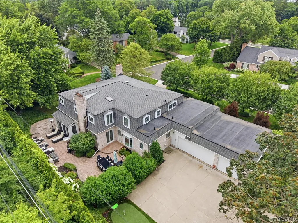 1281 Twin Maples Lane Bloomfield Hills City MI 48301