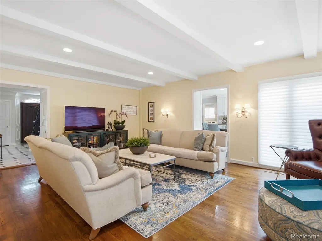 1281 Twin Maples Lane Bloomfield Hills City MI 48301