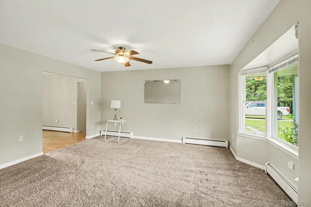 2176 Kingston Drive Hamburg Township MI 48169