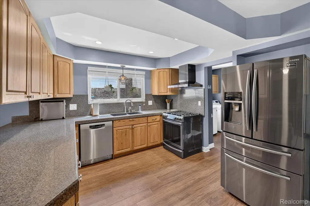 42854 Lombardy Drive Canton Charter Township MI 48187