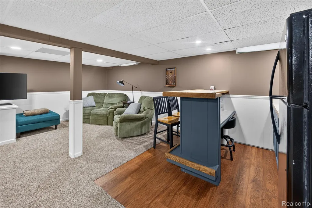 42854 Lombardy Drive Canton Charter Township MI 48187