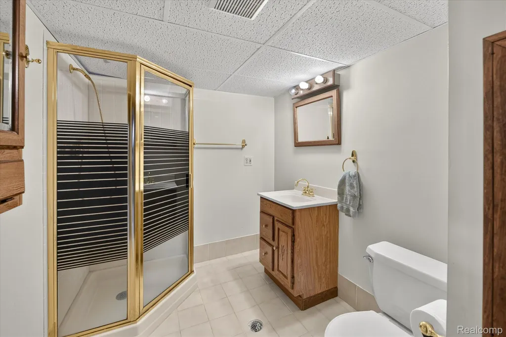 42854 Lombardy Drive Canton Charter Township MI 48187