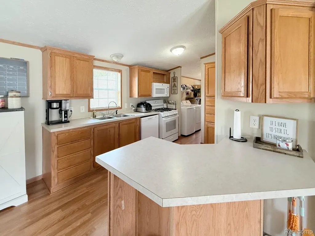 317 Scarlet Oak Lane Augusta Charter Township MI 48190