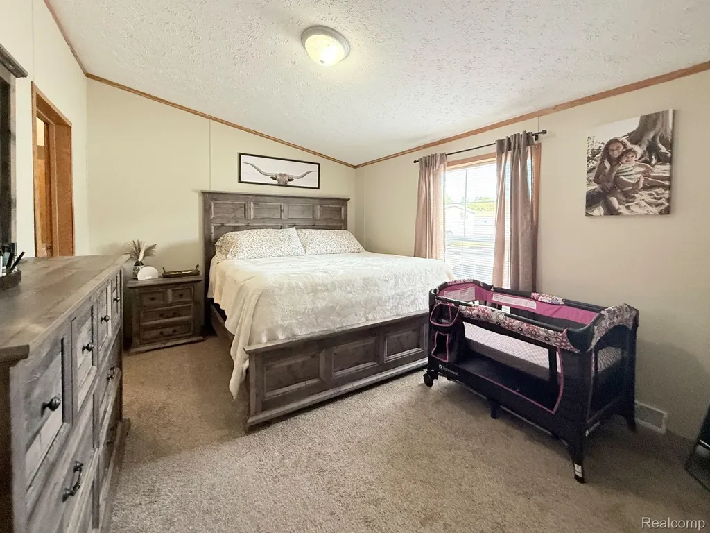 317 Scarlet Oak Lane Augusta Charter Township MI 48190
